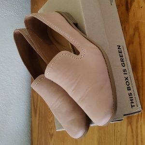 Clarks Pure Hall Leather Loafer